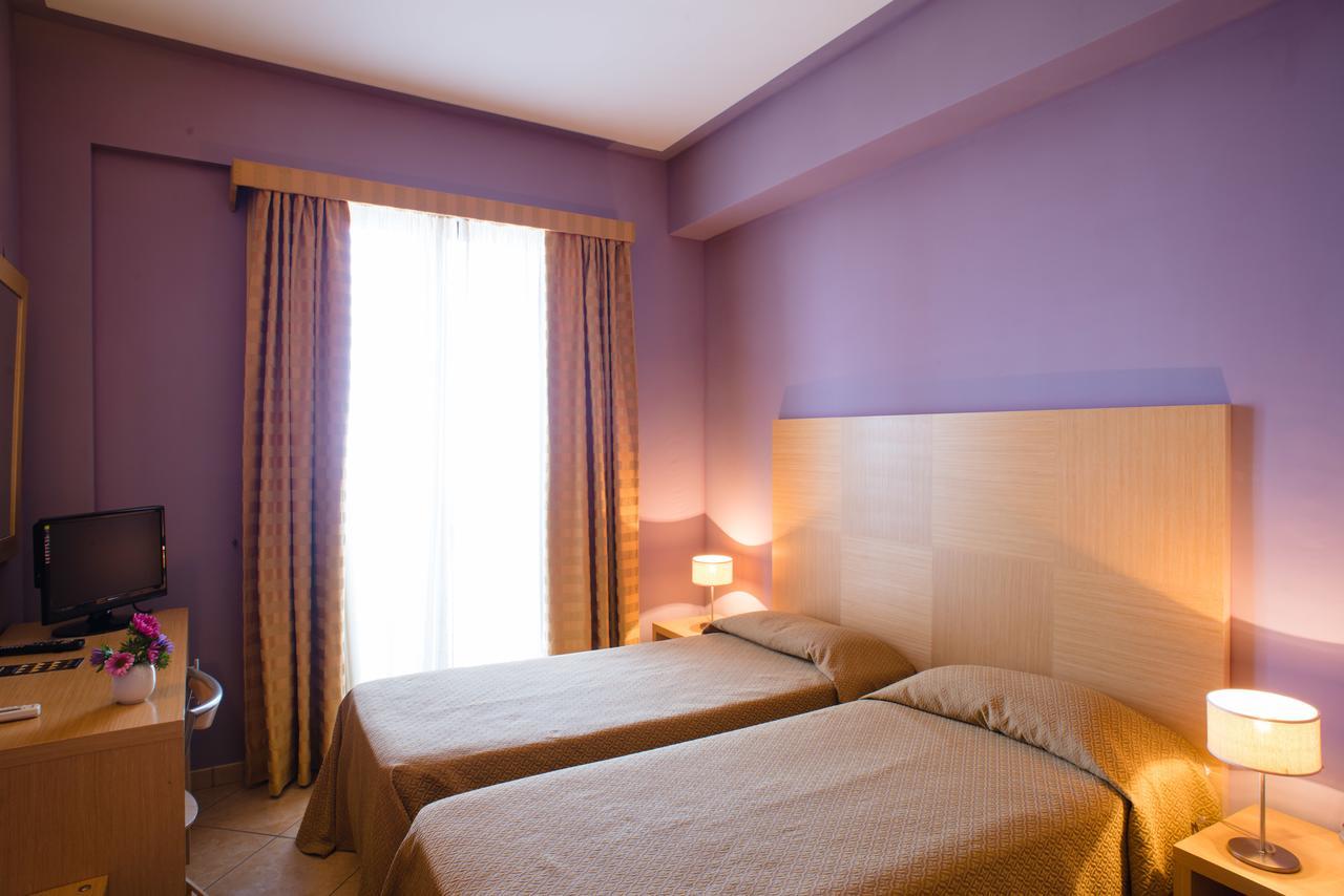 Hotel Villa Mare Altavilla Milicia Habitación foto