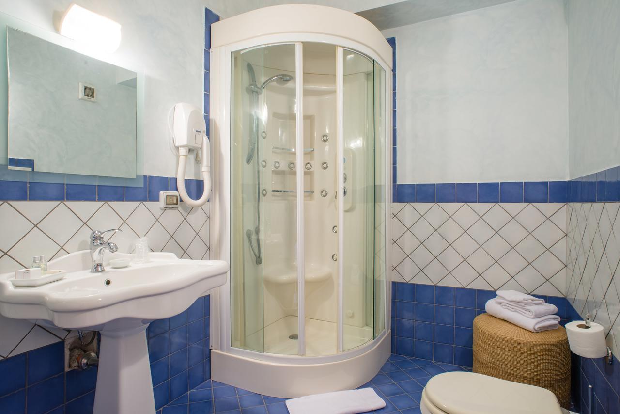 Hotel Villa Mare Altavilla Milicia Habitación foto